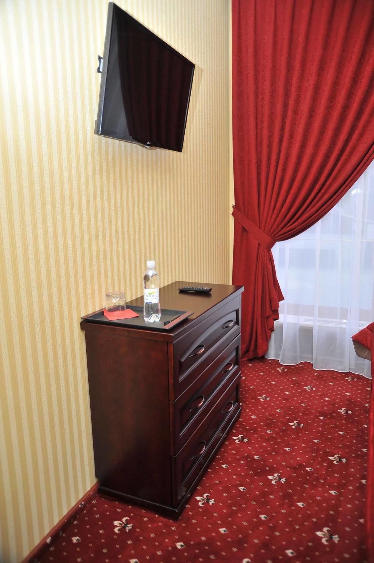 Slava Hotel Zaporizhia ภายนอก รูปภาพ