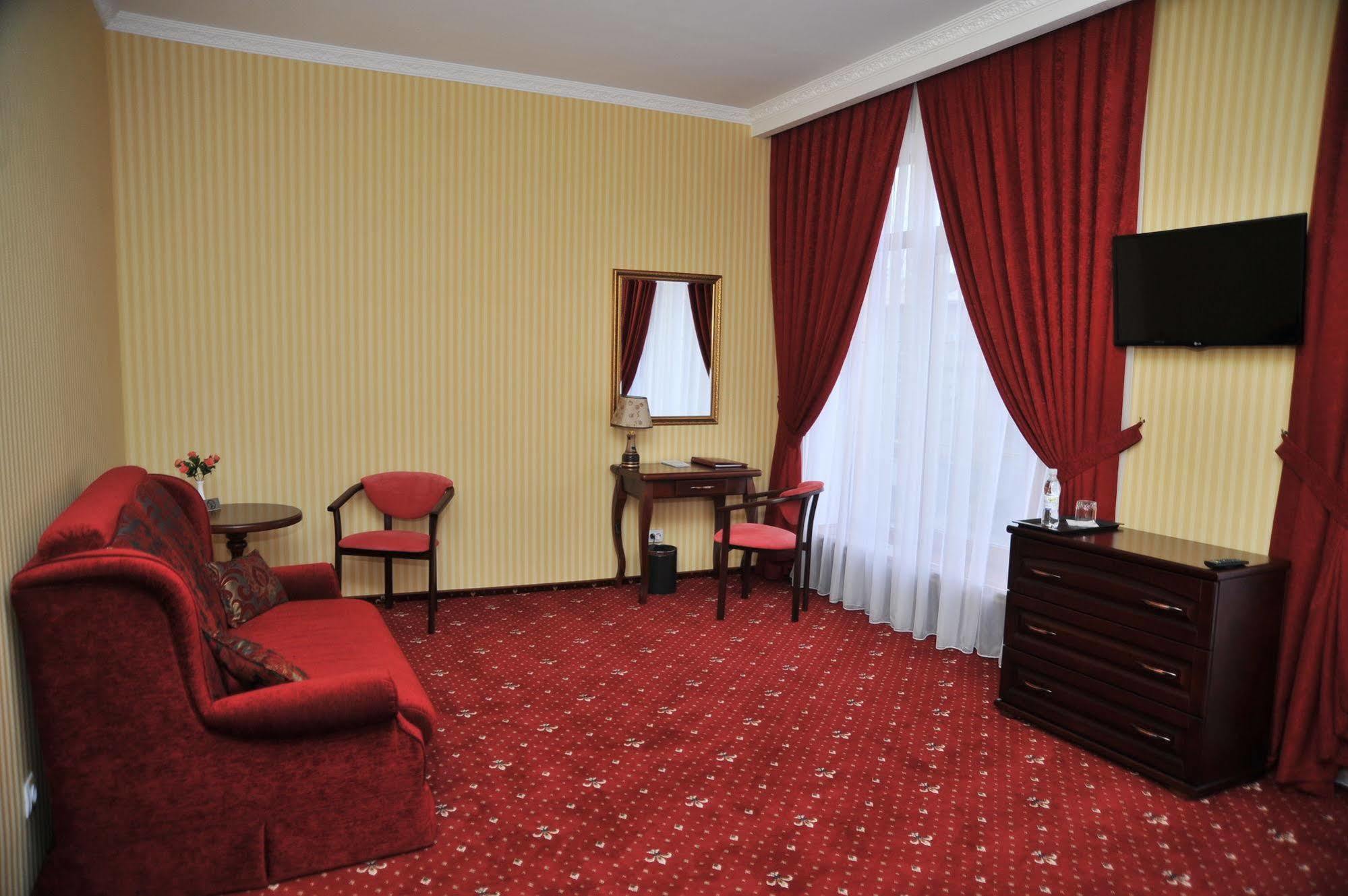 Slava Hotel Zaporizhia ภายนอก รูปภาพ