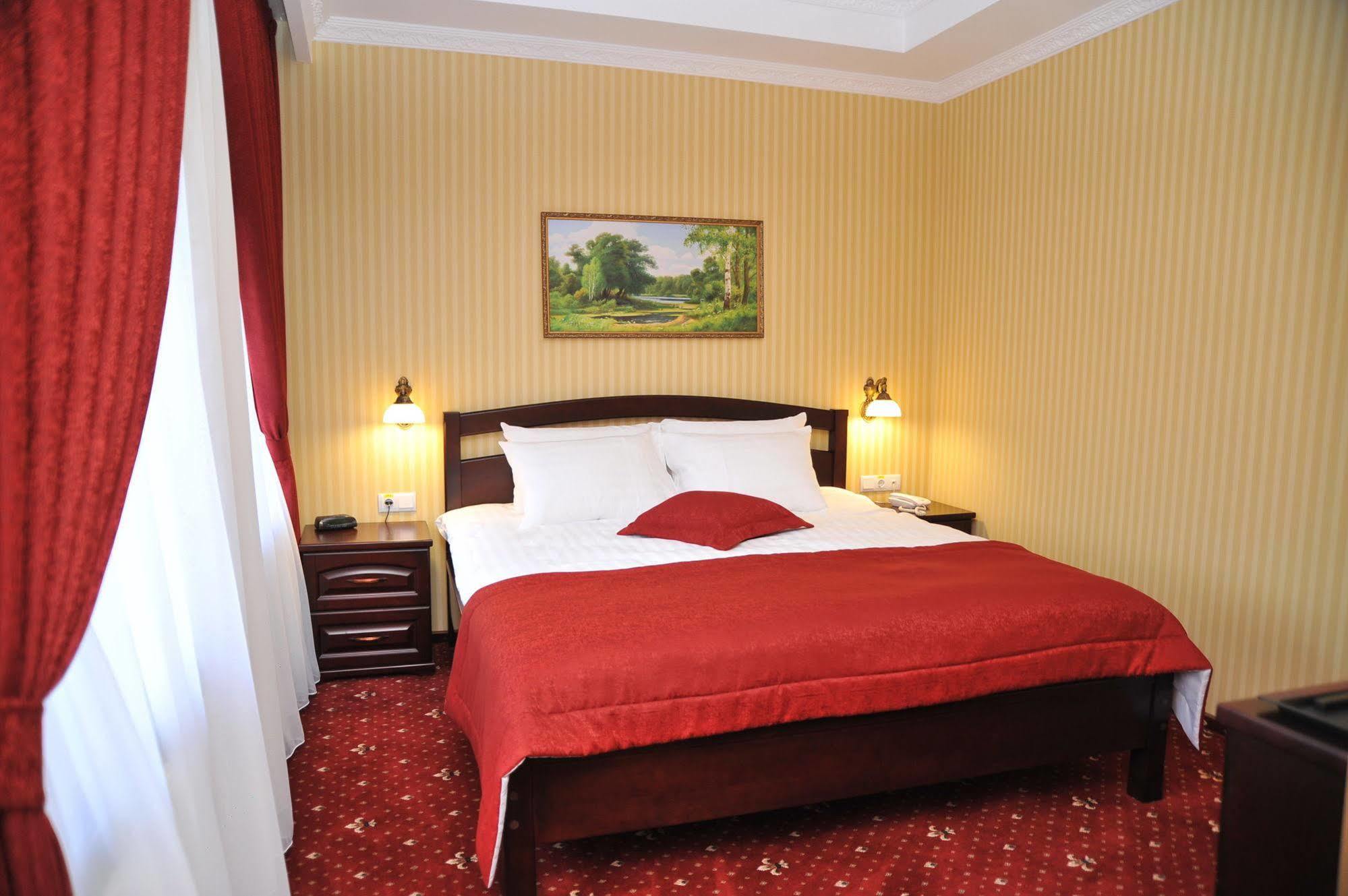 Slava Hotel Zaporizhia ภายนอก รูปภาพ