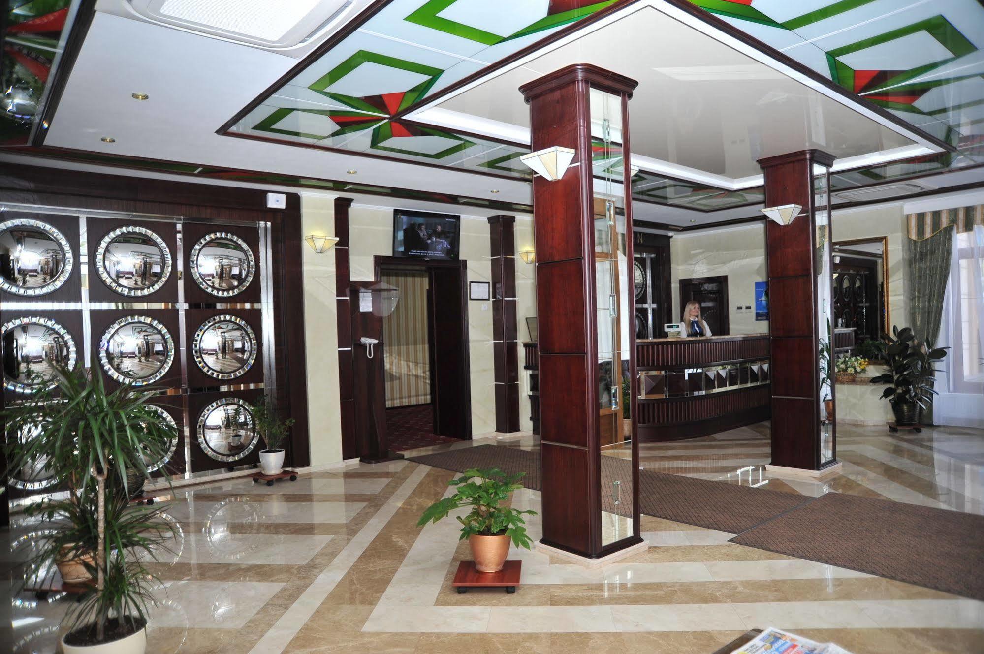 Slava Hotel Zaporizhia ภายนอก รูปภาพ